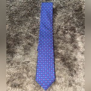Cremieux silk tie.